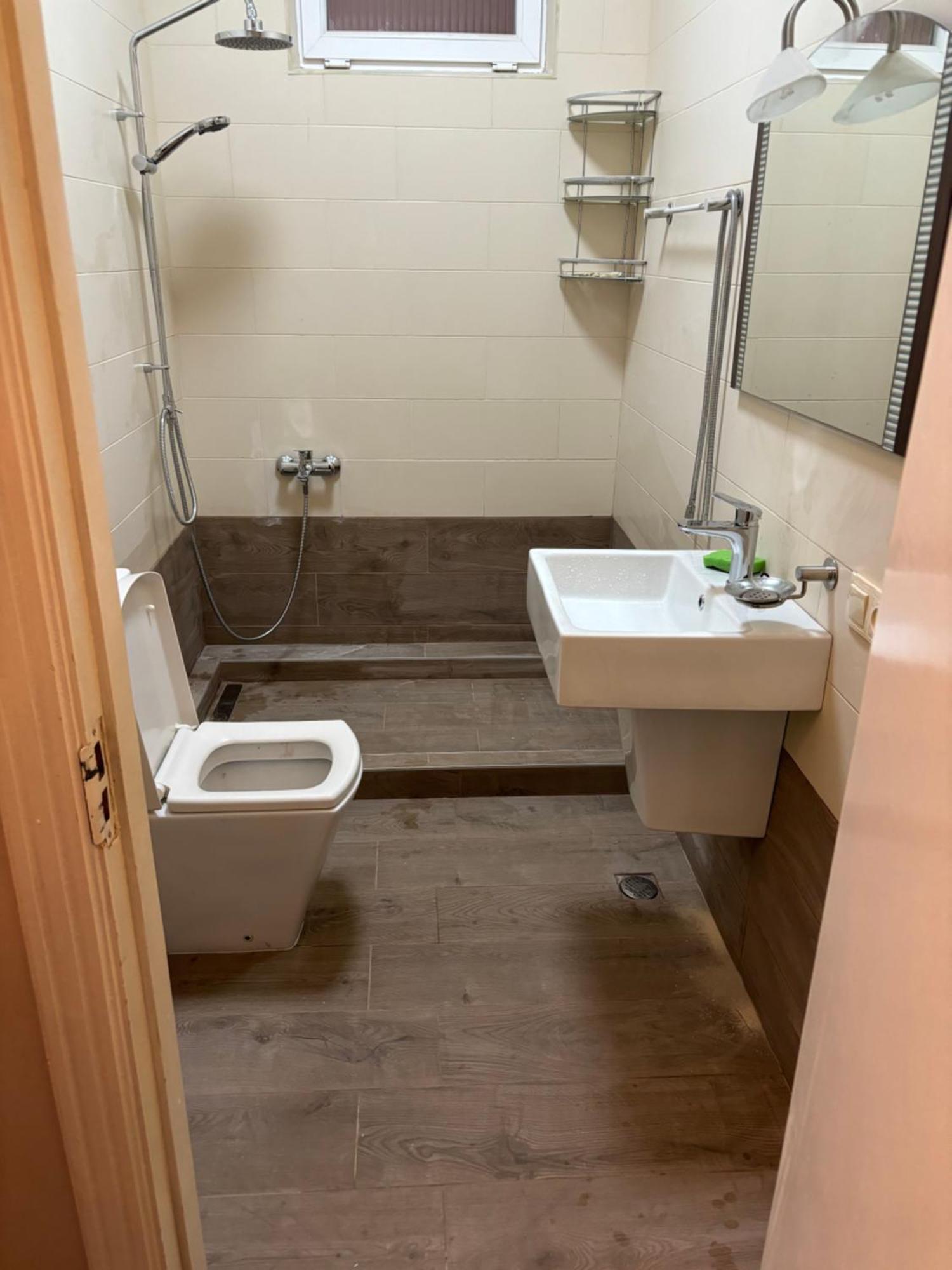Cheap And Chic Apartment Батуми Екстериор снимка