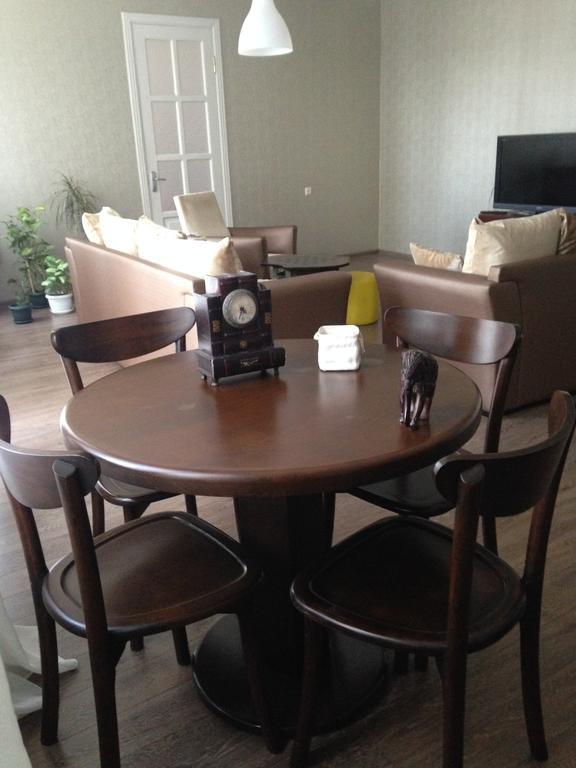 Cheap And Chic Apartment Батуми Екстериор снимка